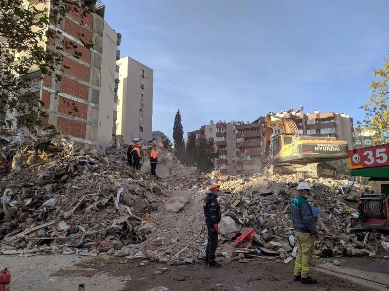 Yılmaz Erbek Apartmanı’nda arama kurtarma çalışmaları sona erdi
