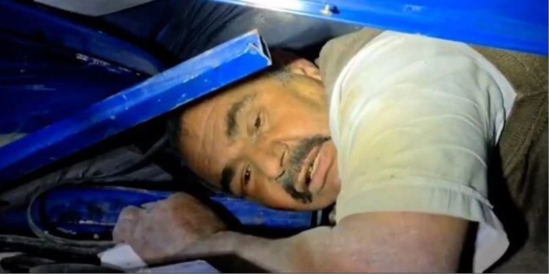 Enkazdan 26 saat sonra kurtarılan Halim Amca hayatını kaybetti
