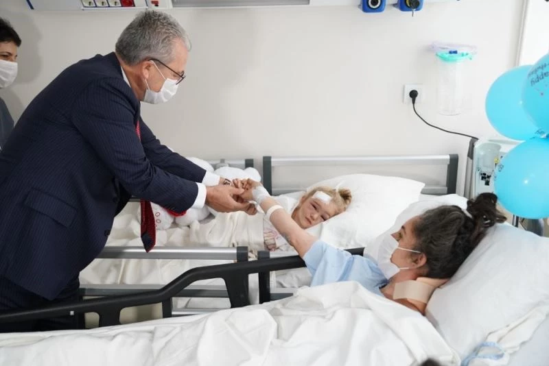 Perinçek ailesi EÜ Hastanesinde bir araya geldi
