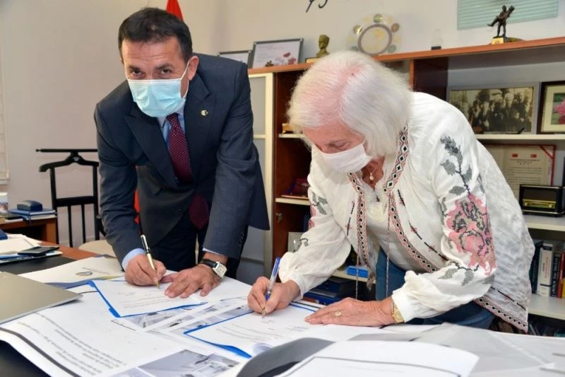 Yenişehir Belediyesi Ülkü Ongun Kütüphanesi kuruluyor
