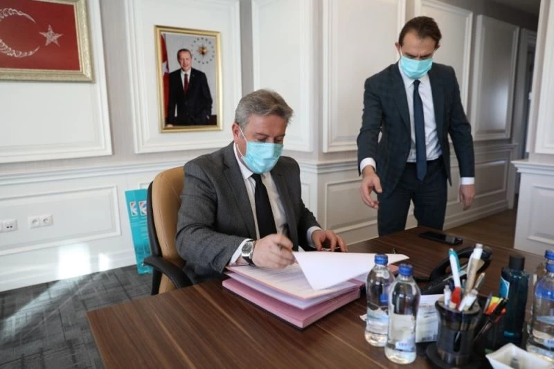 Melikgazi’de Hayırsever İle Yapılacak Olan Yurdun Protokolü İmzalandı
