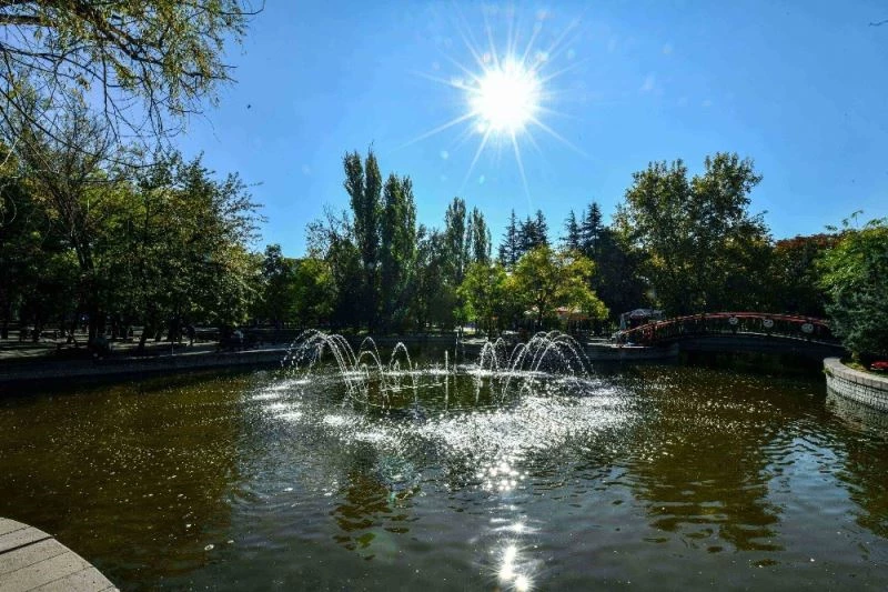 Başkent’te sonbahar renklerinin dansı
