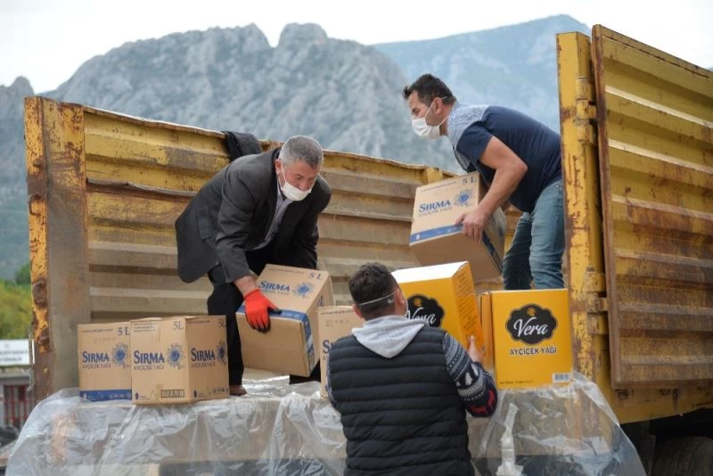 Nüfusu küçük gönlü büyük olan ilçe
