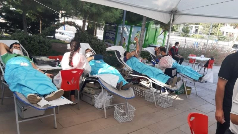 Vakalar yükseldi, immün plazma bağışına ihtiyaç arttı
