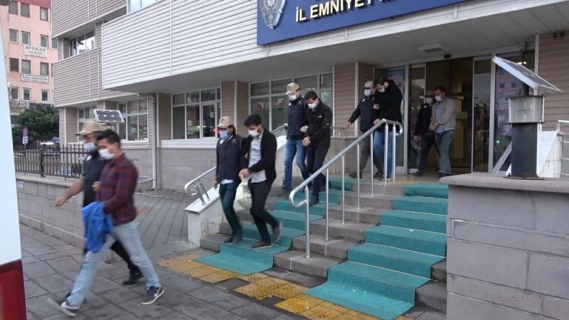 FETÖ’den gözaltına alınan 7 asker etkin pişmanlık yasasından faydalandı
