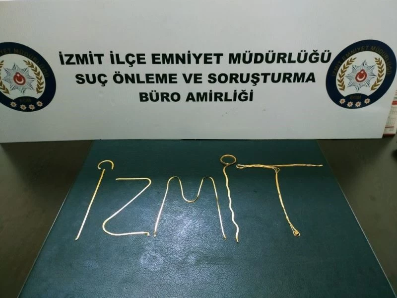 Sahte altın kolyeleri kuyumcuya satmaya çalışırken yakayı ele verdi
