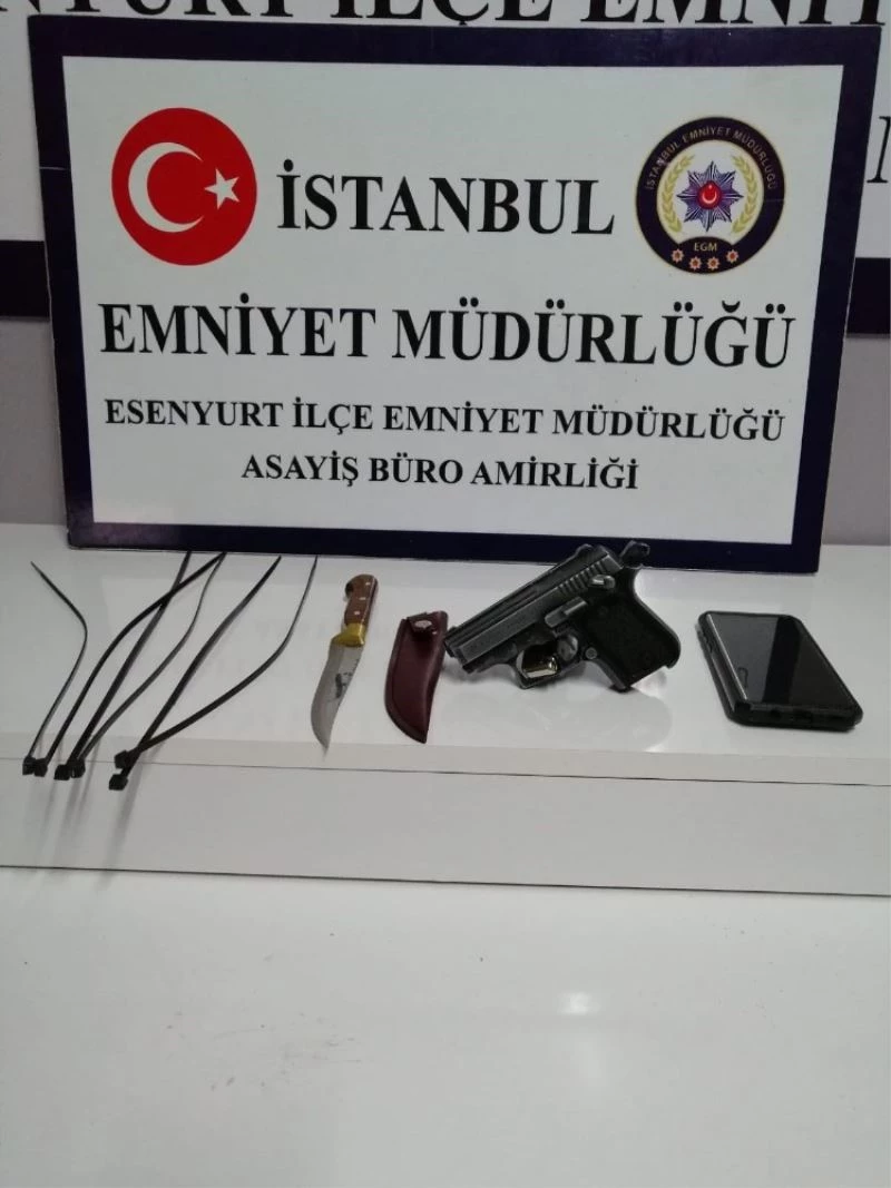 Esenyurt’ta rehin tutulan 14 Afganistanlı kurtarıldı
