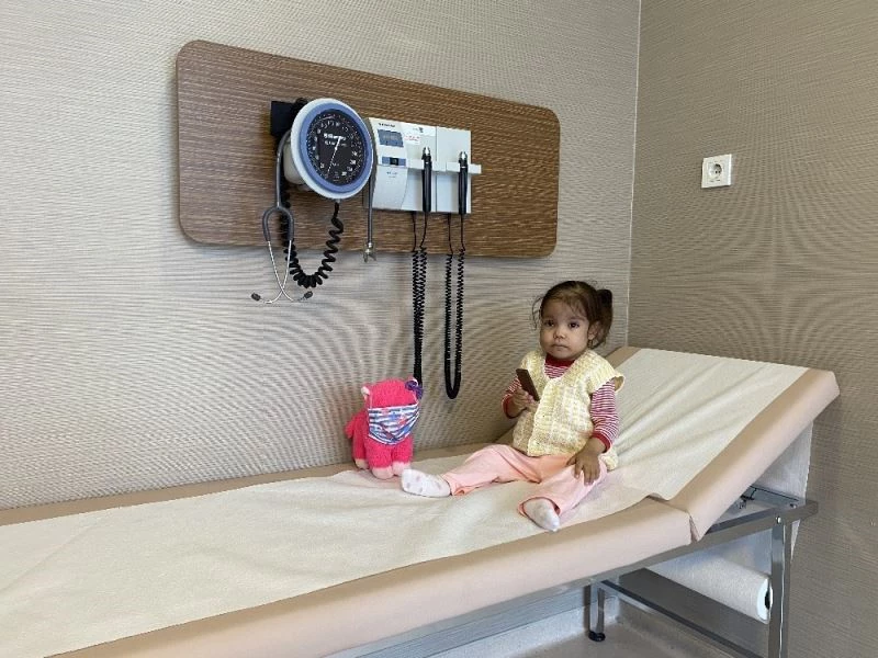 (Özel) Minik Buse kadavra böbreği ile hayata tutundu
