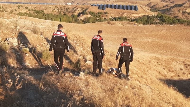 Ölü sanılan genç alkollü çıktı
