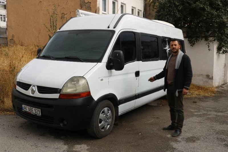 Dışarıdan bakıldığında minibüs gibi gözükse de içi bambaşka
