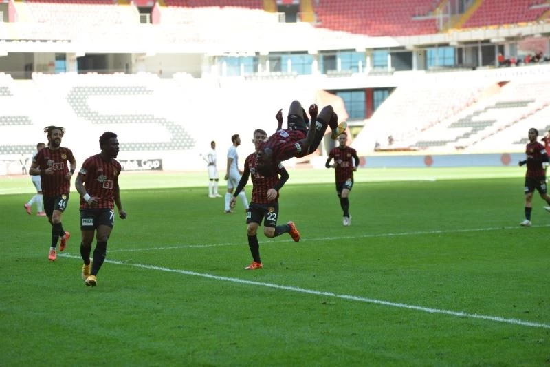 TFF 1. Lig: Eskişehirspor: 2 - Ankara Keçiörengücü: 2

