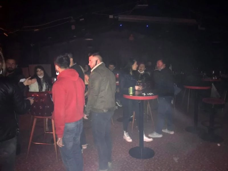 Sosyal mesafe kuralına uymayan 72 kişiye 226 bin 800 lira para cezası
