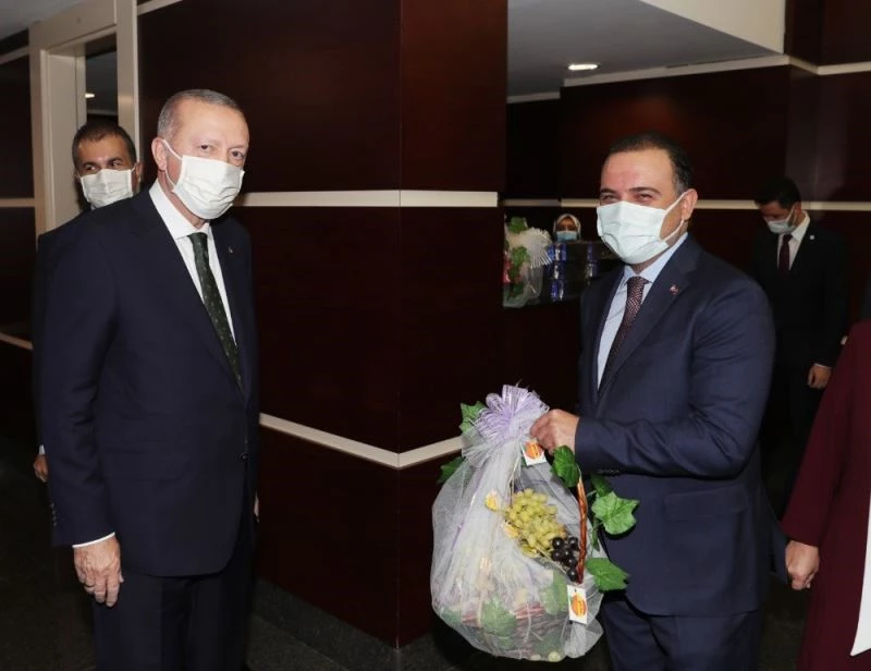 Cumhurbaşkanı Erdoğan’a üzümlü teşekkür
