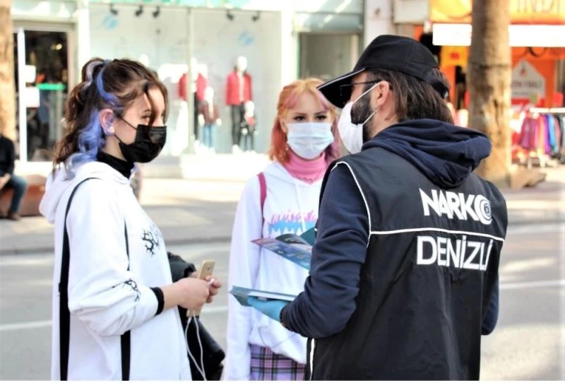 Vatandaşlar Narkorehber ve Narkonokta ile uyuşturucuya karşı bilinçlendiriliyor
