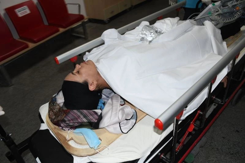 Arkadaşlık istediğini reddeden yabancı uyruklu kadını sırtından bıçakladı
