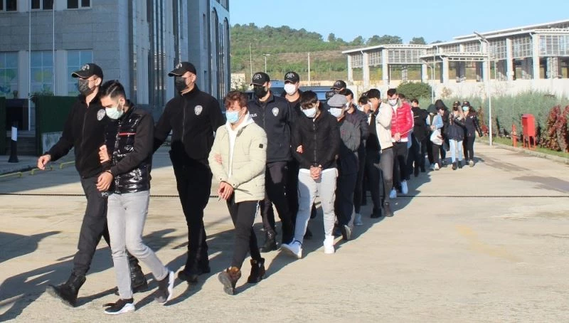 ’Oltalama’ yöntemi ile vatandaşları dolandıran 29 kişilik çete adliyeye sevk edildi
