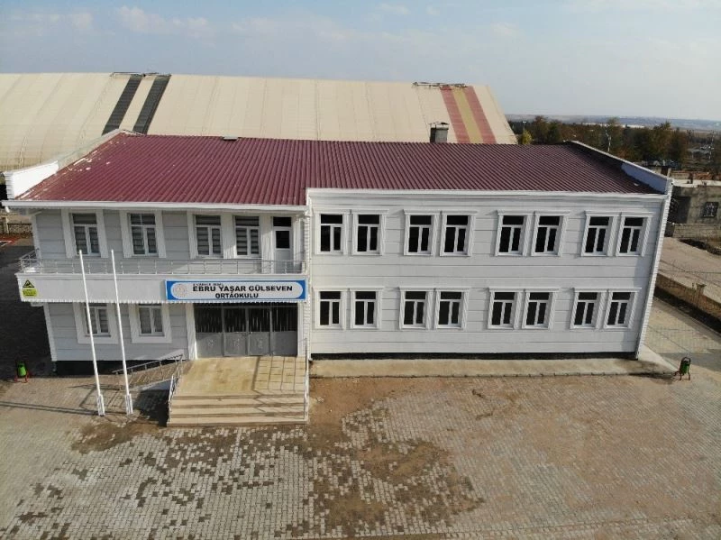 Diyarbakırlı iş adamı Necat Gülseven’in sanatçı eşi Ebru Yaşar Gülseven adına yaptırdığı okul tamamlandı
