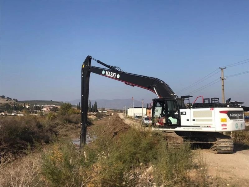 Kargın’da 2 kilometre dere temizlik çalışması yapıldı
