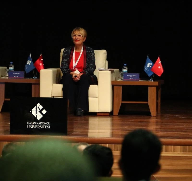 Sağlık Bakanlığı’nın beslenme sistemleri rehberine HKÜ’den önemli katkı
