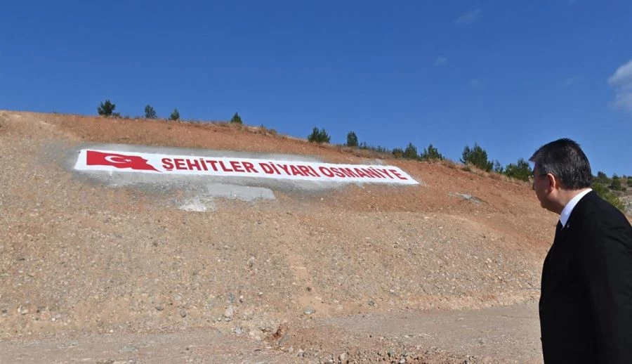 OSMANİYE ŞEHİTLERİNİ UNUTMUYOR