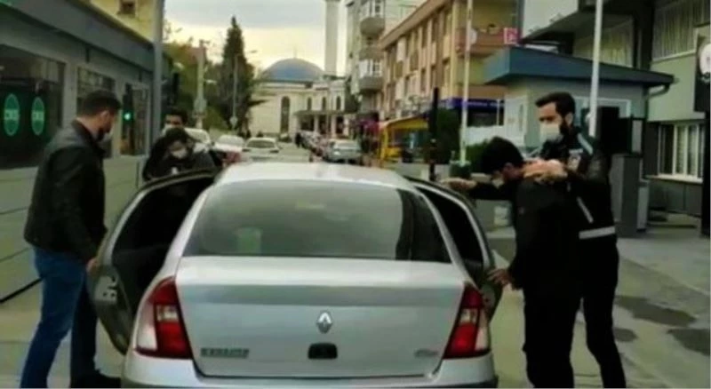 Kocaeli’de motosiklet hırsızları son işlerinde yakayı ele verdi
