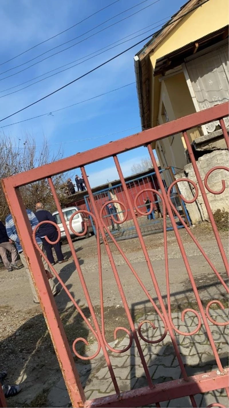 Hırsızlık zanlısı ev sahibini spreyle etkisiz hale getirdi
