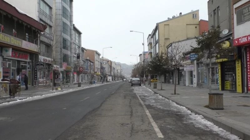 Karslılar evlerinde kaldı
