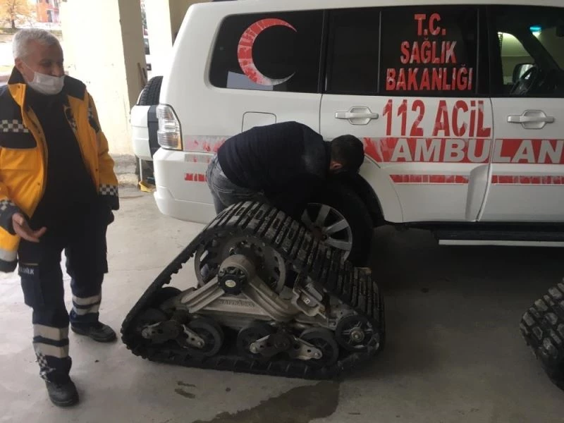 Kış öncesi paletli ambulanslar hazır
