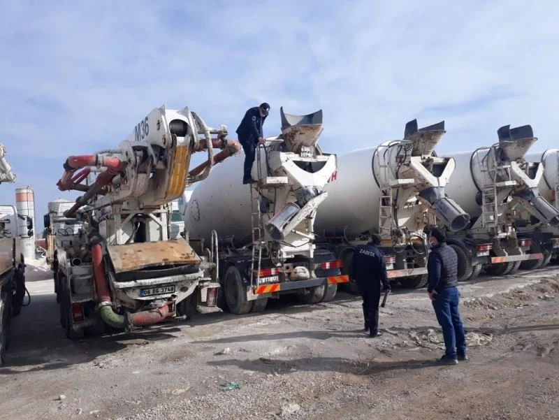 Kilis’te beton mikserleri denetlendi
