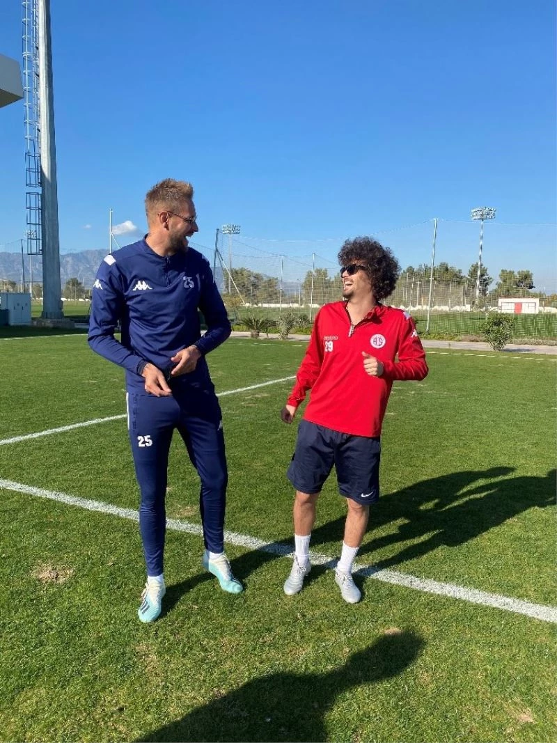 Boffin ile fenomen Marul Kafa kapıştı
