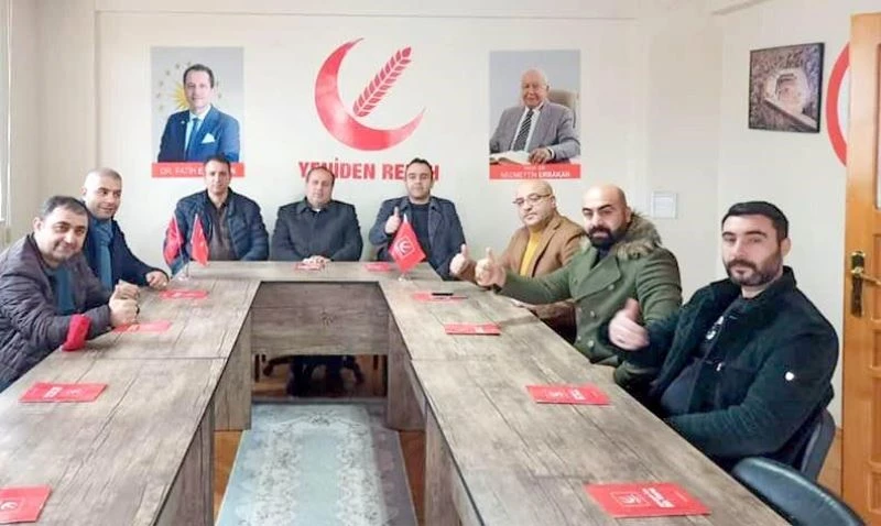 Sungur’dan Yeniden Refah’ın Palandöken teşkilatına ziyaret
