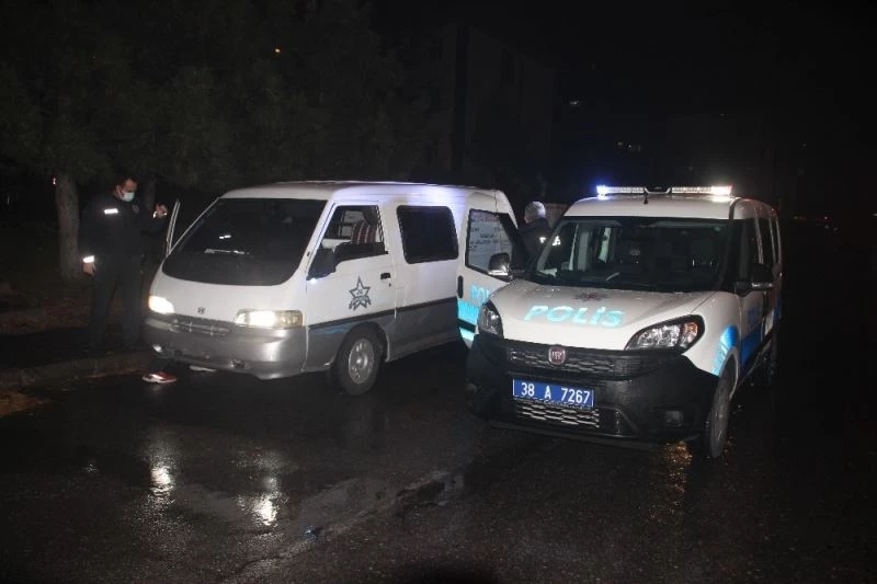 Sokağa çıkma kısıtlamasını deldi, 9 bin 650 TL para cezasını yedi
