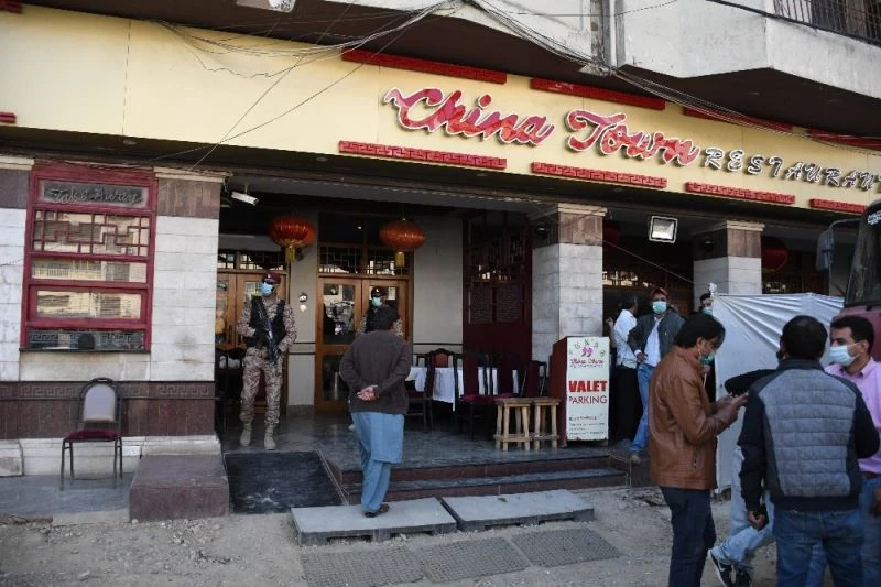 Pakistan polisi, Karaçi’de terör saldırısını engelledi
