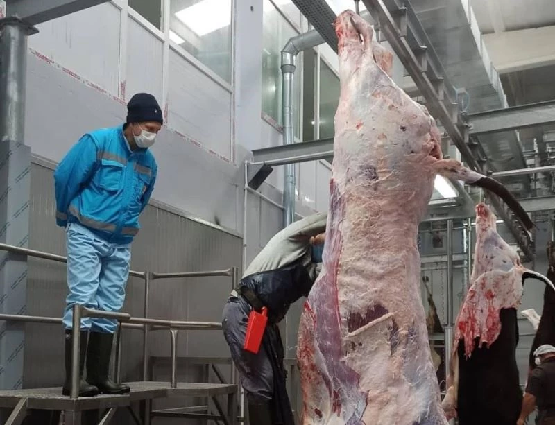 Müdür Özçalık: “Amacımız vatandaşlarımızın sağlıklı ve güvenilir et tüketmeleri”
