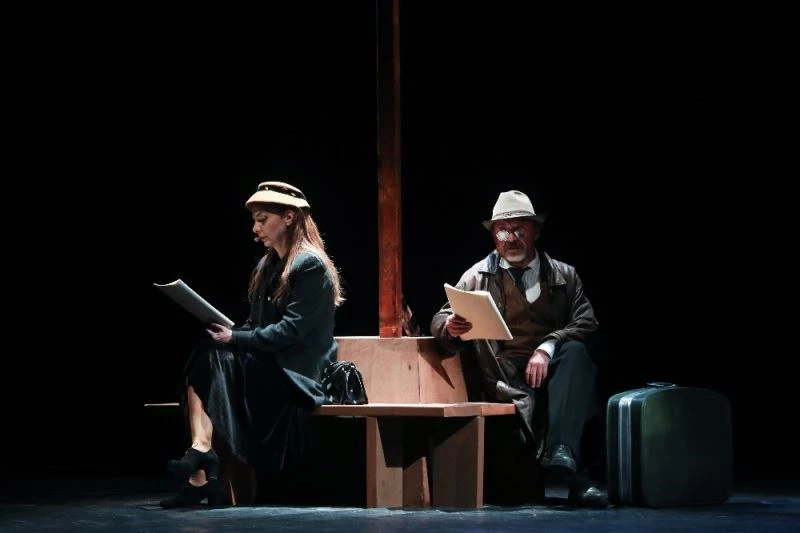 Nazım Hikmet şiirleri İş Sanat’ta
