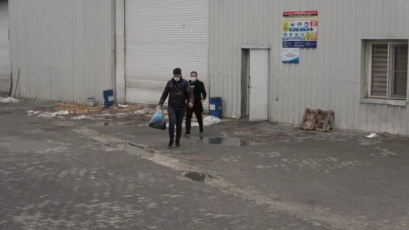 Fabrikayı bir gece de boşaltıp kayıplara karıştılar
