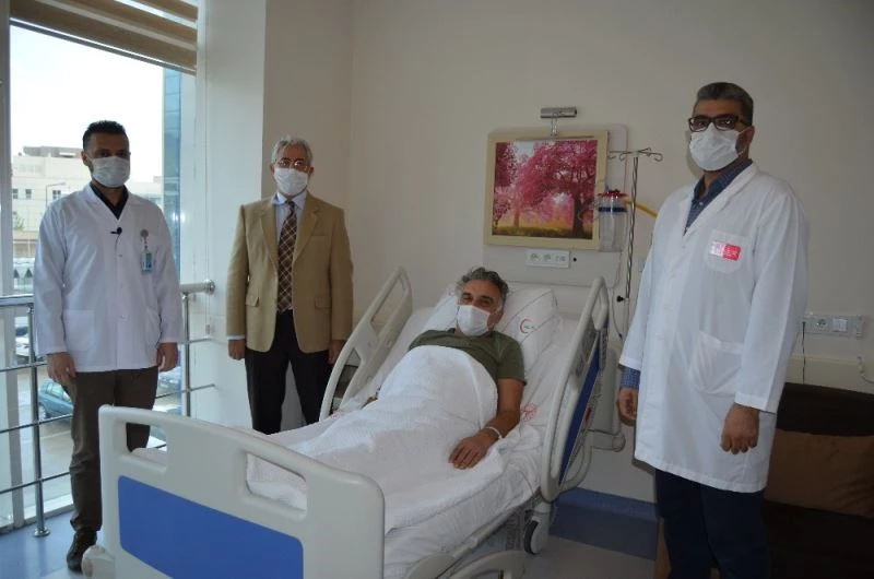 Hastanın ağız içinden alınan doku, idrar yoluna nakledildi
