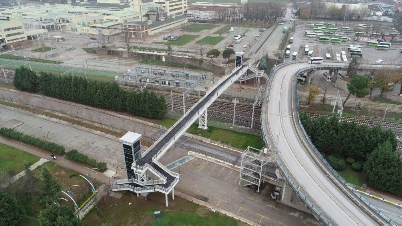 Seka Park Bilim Merkezi yaya üst geçidi tamamlandı
