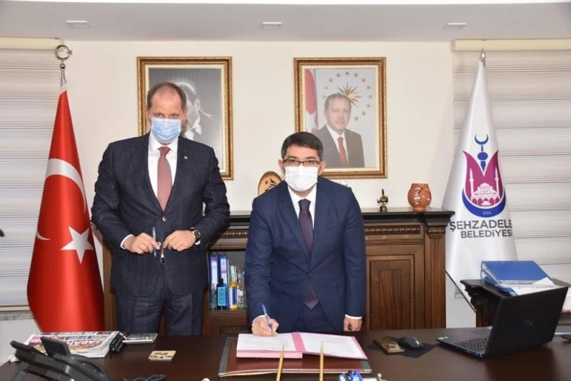 Şehzadeler’de imzalar ova yolları için atıldı
