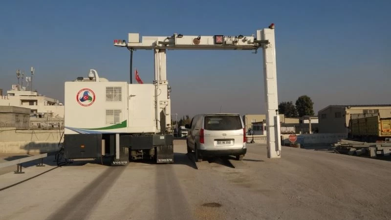 Akçakale Gümrük Kapısı’nda x-ray kontrolü
