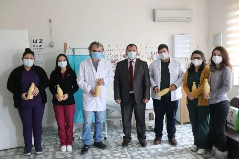 Sağlık çalışanlarına Velimeşe bozası ikramı
