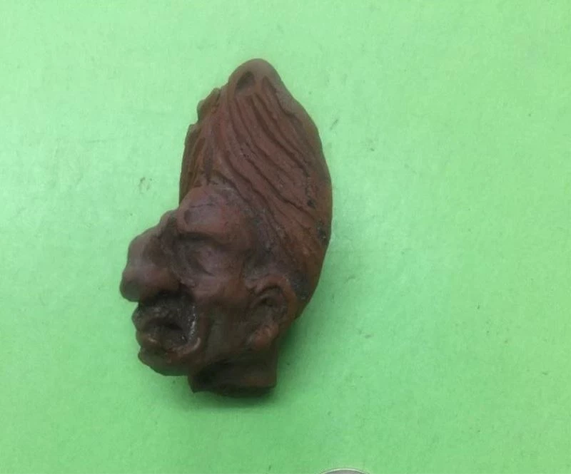 Düzce’deki kazılarda Grotesk figürü bulundu
