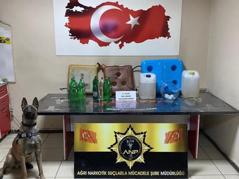 Ağrı’da 91 kilo 860 gram metamfetamin maddesi ele geçirildi
