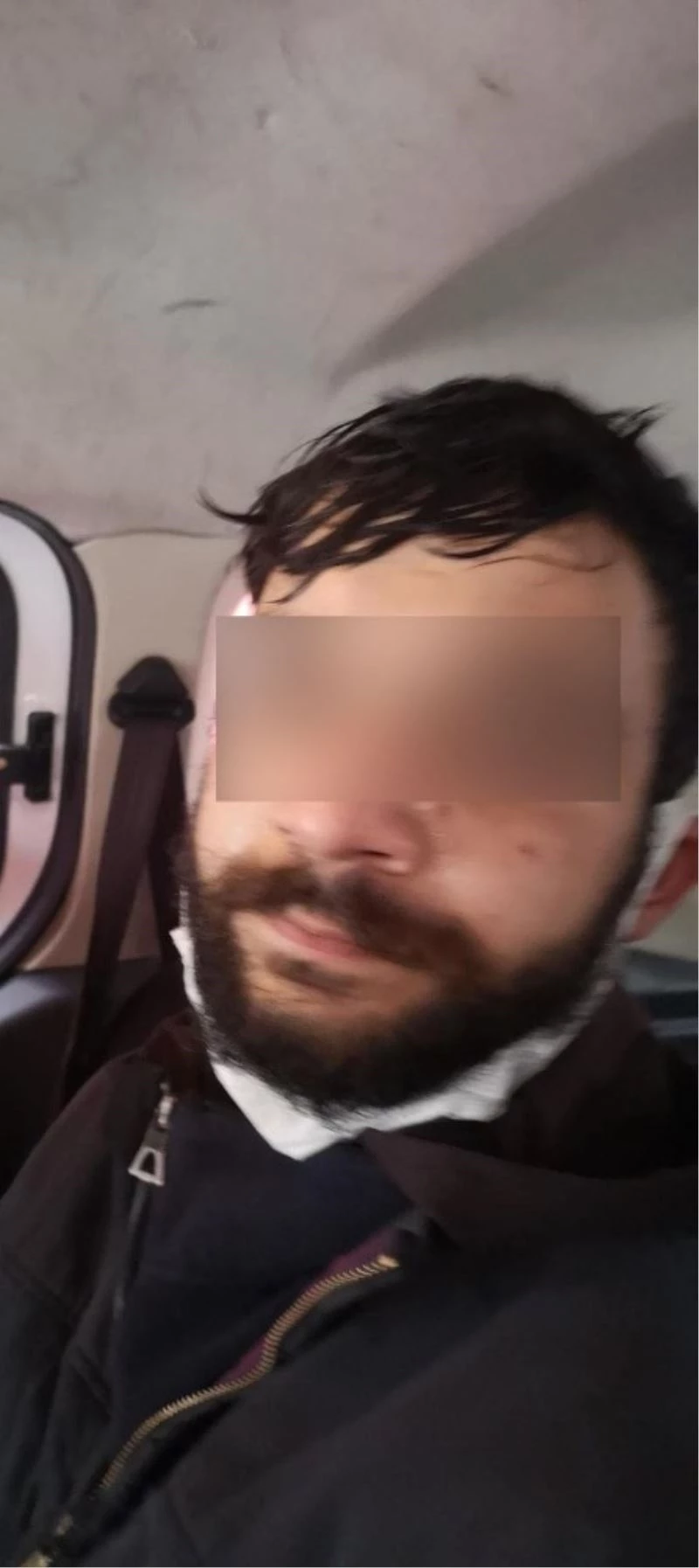 Beyoğlu’nda kılıçla gasp yapan şüpheli yakalandı
