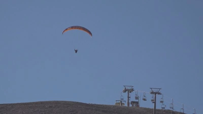 Paraşütçülerin yeni buluşma noktası Davraz
