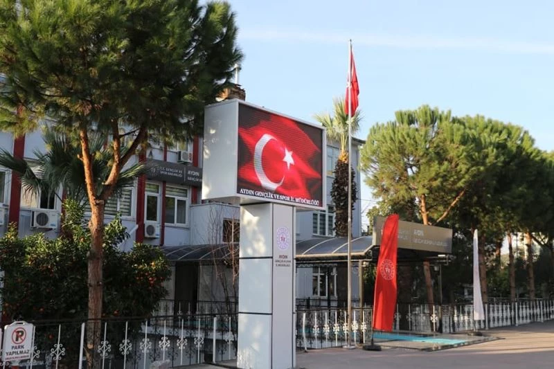 Gençlik Spor İl Müdürlüğü’ne Led ekranlı billboard kuruldu
