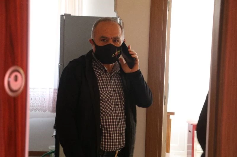 Görme engelli sağlık çalışanı, işe gelmeyince mesai arkadaşlarını korkuttu
