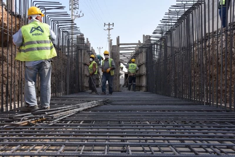 MESKİ, Karacailyas’a 4 bin 929 metre yağmursuyu hattı yapıyor
