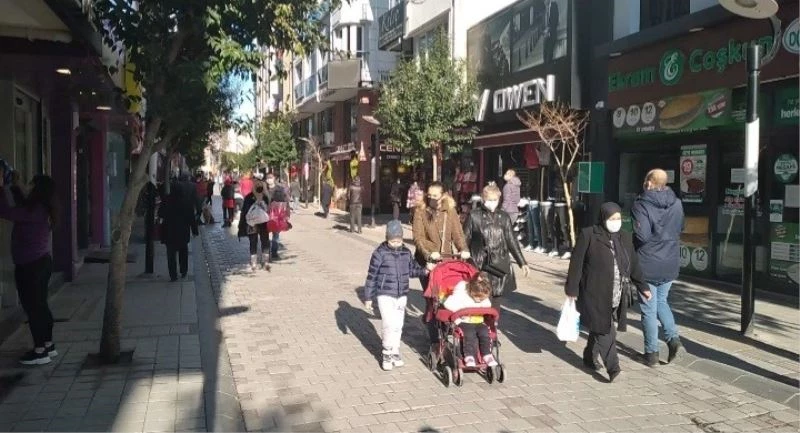 Kırklareliler maske takma kuralına uyuyor
