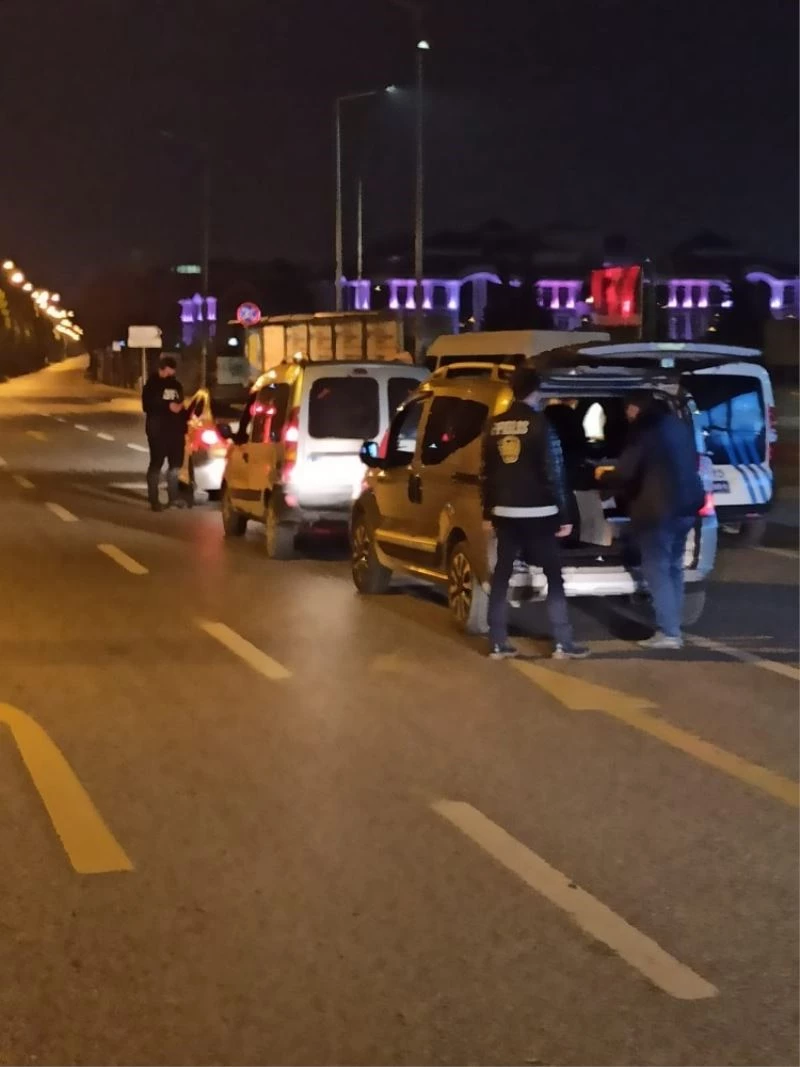 Kocaeli’de tedbirlere uymayan 213 kişiye ceza yağdı
